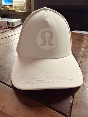 lululemon Cream and Light Gray Cap
